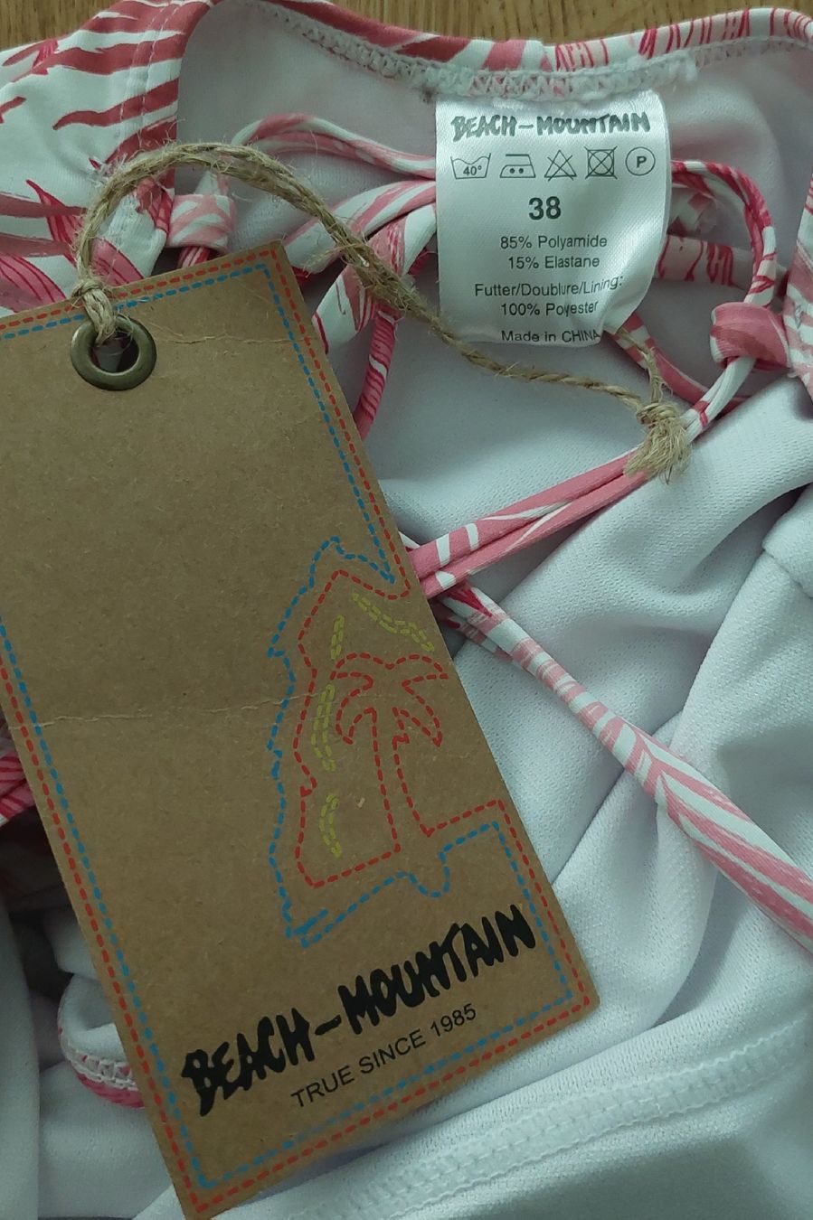 Badekleider & Bikinis: Beach-Mountain Badeanzug, Gr. 38, neu mit Etikett! Sommer! – Neu und originalverpackt aus Zürich von lehmi1 4