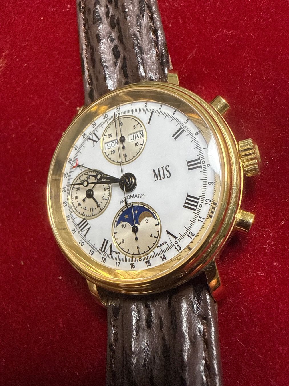 Uhren: MJS Tripeldate Mondphase 37 mm – Gebraucht aus Pfeffingen von Allhandelklgwatches