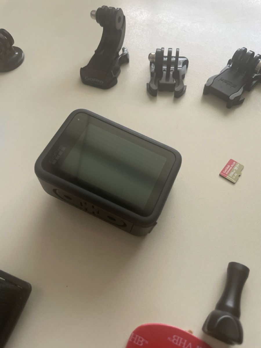 Gopro Action Cam: GoPro 9 + accessories  – Usato da Uvrier venduto da SzyK47 2