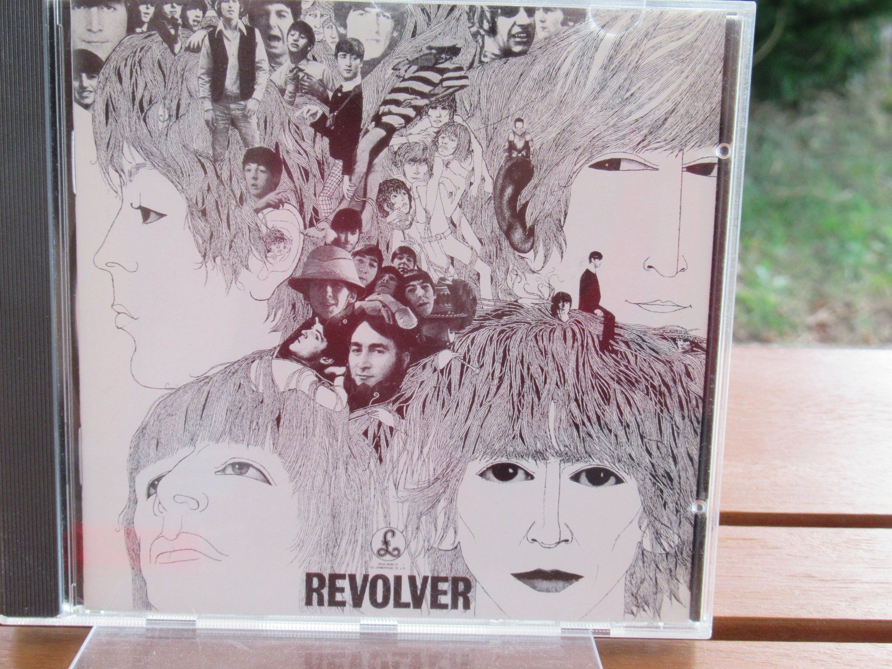 CD: THE BEATLES - REVOLVER - CD – Usato da Grône venduto da Mire01