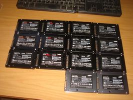 1 stück 250/256gb ssd. Samsung. Getestet.