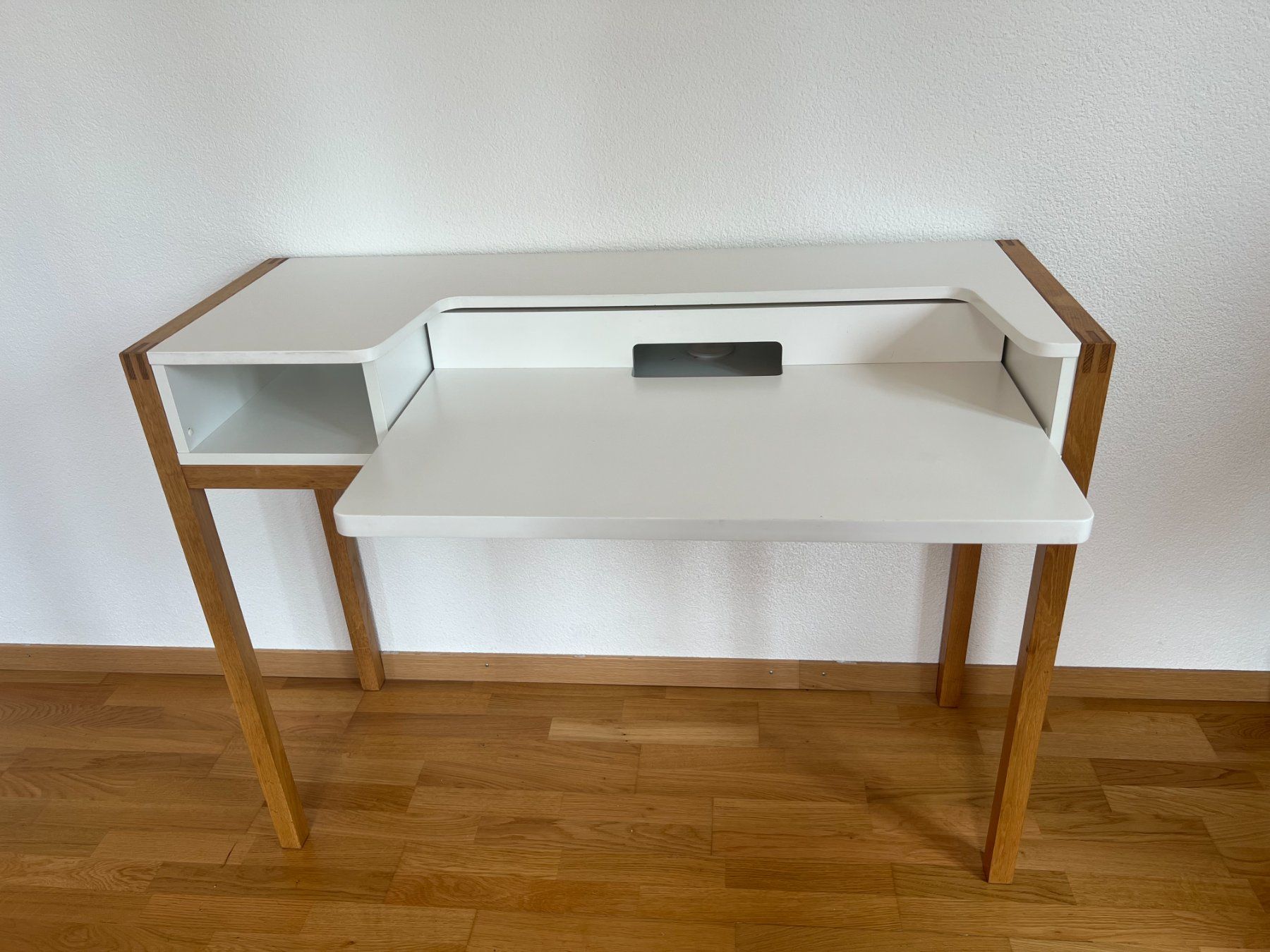 Schreibtische: Woodman Farringdon Schreibtisch – Gebraucht aus Ostermundigen von man_7dlv