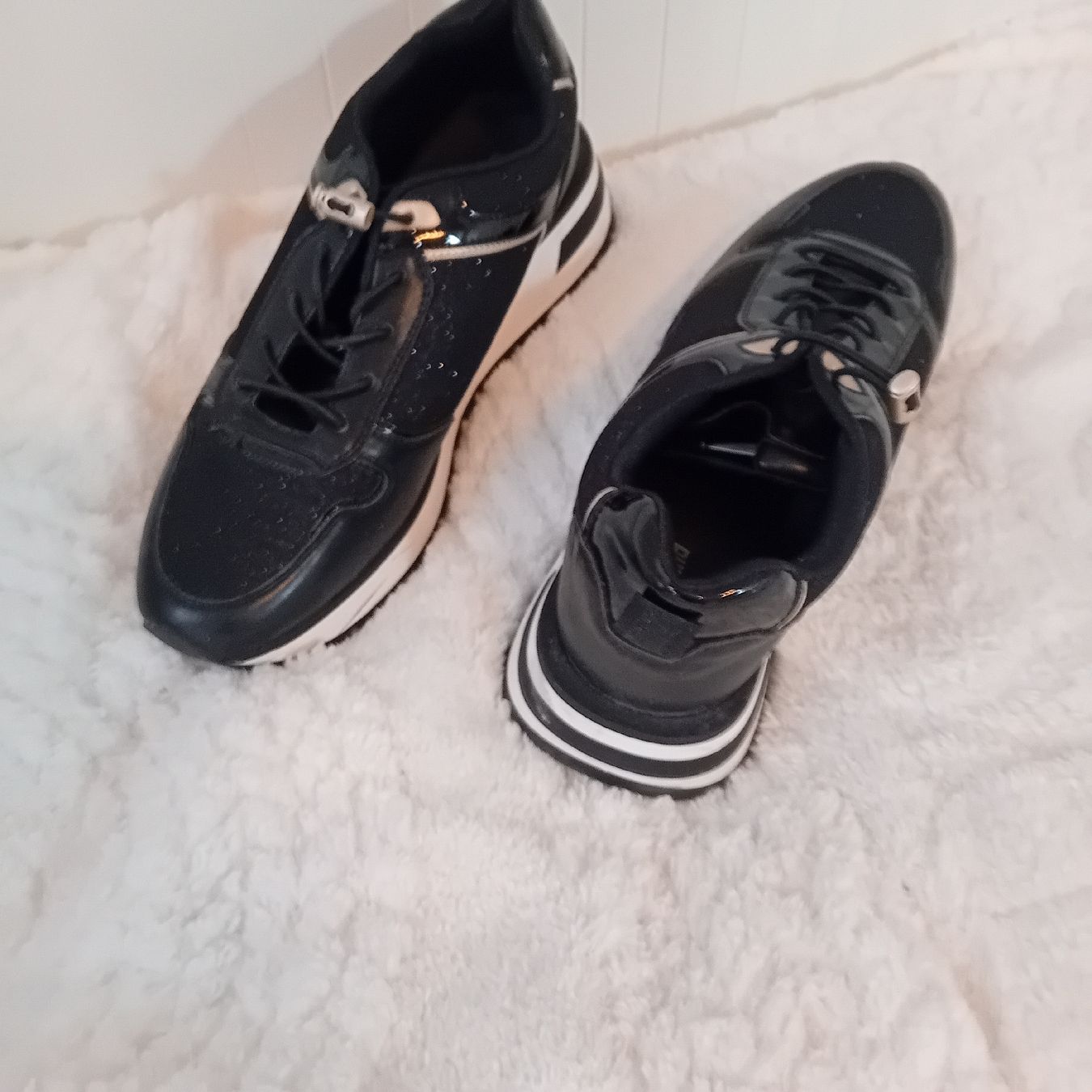 Graceland Scarpe da donna: Schwarze Sneaker Grösse 40 Glitzer Damenschuh... – Nuovo (secondo la descrizione) da Wädenswil venduto da kem_w28s