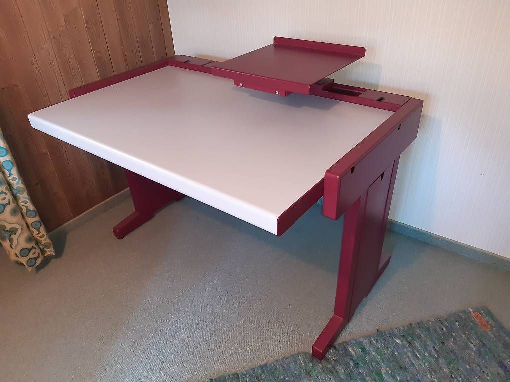 Tavoli: Bürotisch/Labortisch Metall – Usato da Obfelden venduto da Krok1