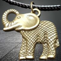🐘 Handmade Unikat: Die "Elefant"-Lederhalskette 💫