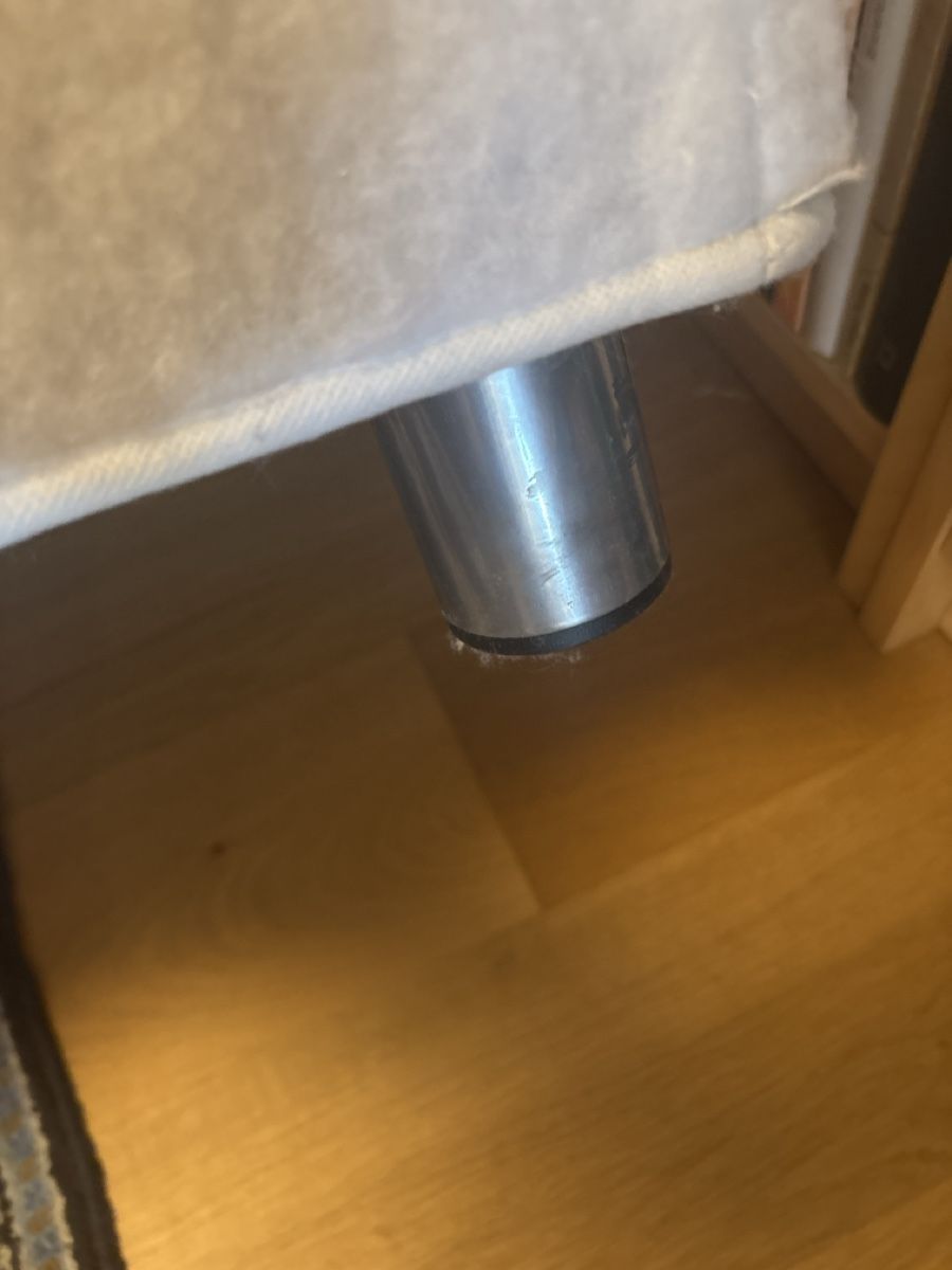 Ikea Tabourets: Fusshocker Hocker Ikea mit Metallfüssen – D'occasion à Sirnach par khe_q88w 2