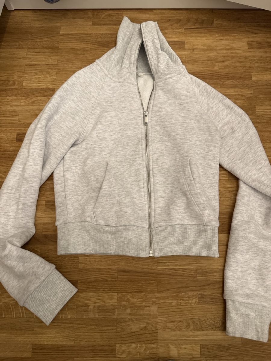 Zara Giacche: Zip up plush jacket Zara 100% cotton – Nuovo (secondo la descrizione) da Zürich venduto da ann_mr2x