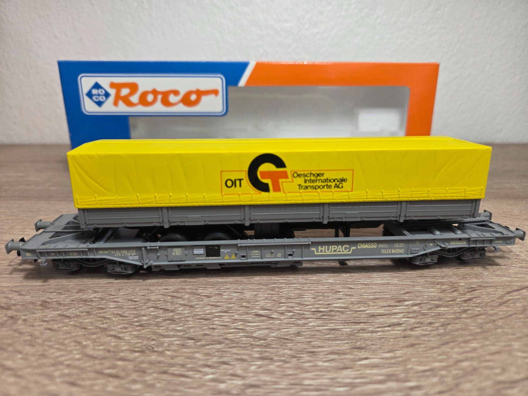 Roco Modellini di ferrovie: Roco 48031 Taschenwagen HUPAC SBB H0 – Nuovo e nell'imballaggio originale da St-Aubin-Sauges venduto da Lo_Go 1