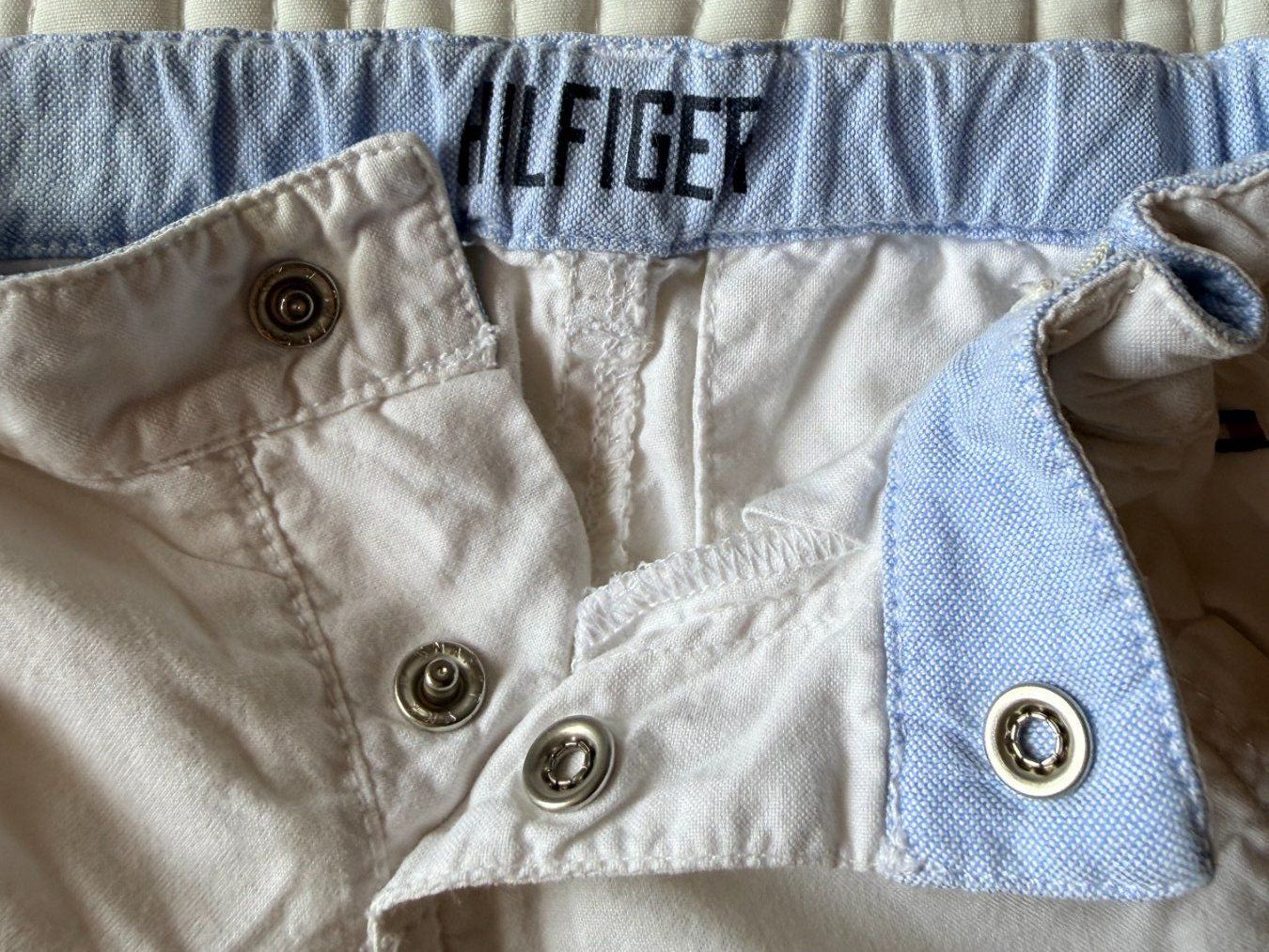 Tommy Hilfiger Pantaloni: Tommy Hilfiger Pantalon Bébé Blanc Taille 74 – Usato da Attalens venduto da LabelsPrives 1