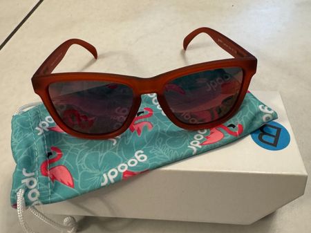 NEU: GOODR Sonnenbrille rot