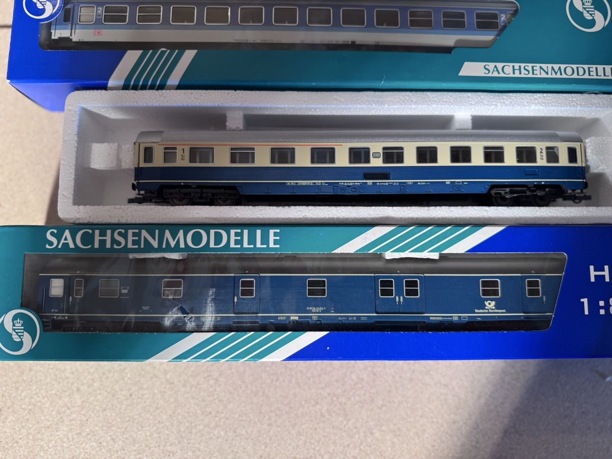 Roco Modellini di ferrovie: DB Wagen – Usato da Esslingen venduto da Ursr1 2
