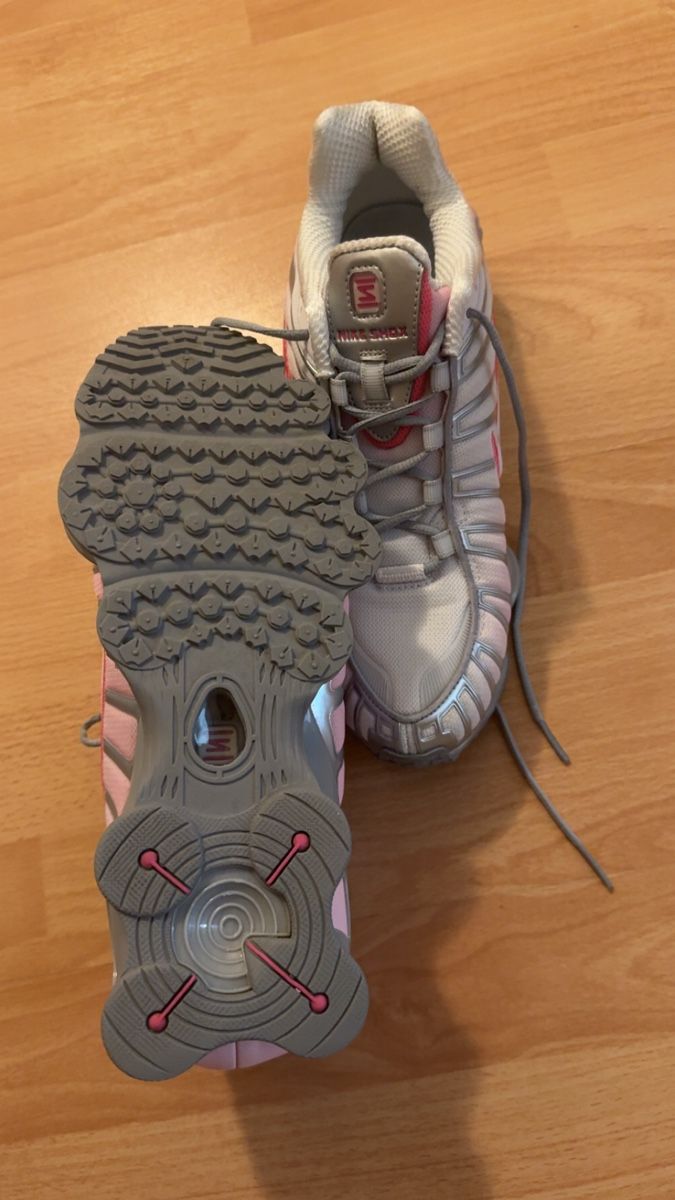 Nike Chaussures femmes: Nike Shox TL – D'occasion à Egerkingen par toniihrr 4