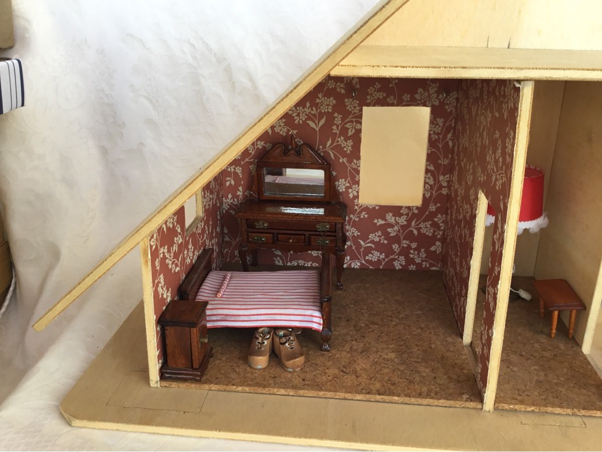 Puppenhäuser & -möbel: Älteres Puppenhaus Projekt – Gebraucht aus St. Gallen von chamilla 2