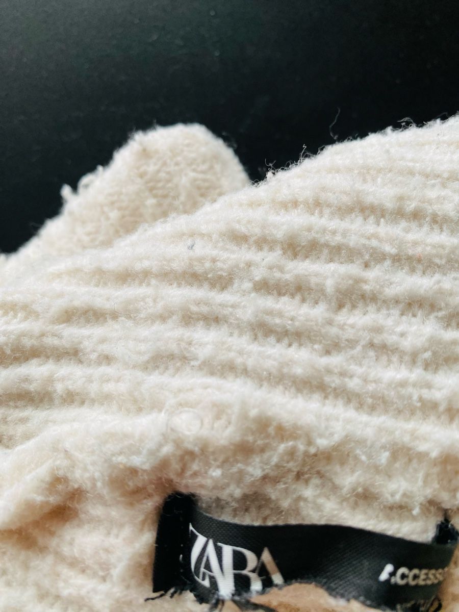 Zara Foulards & écharpes: Loop Zara beige – D'occasion à Belmont-sur-Lausanne par chu_vxf5 1