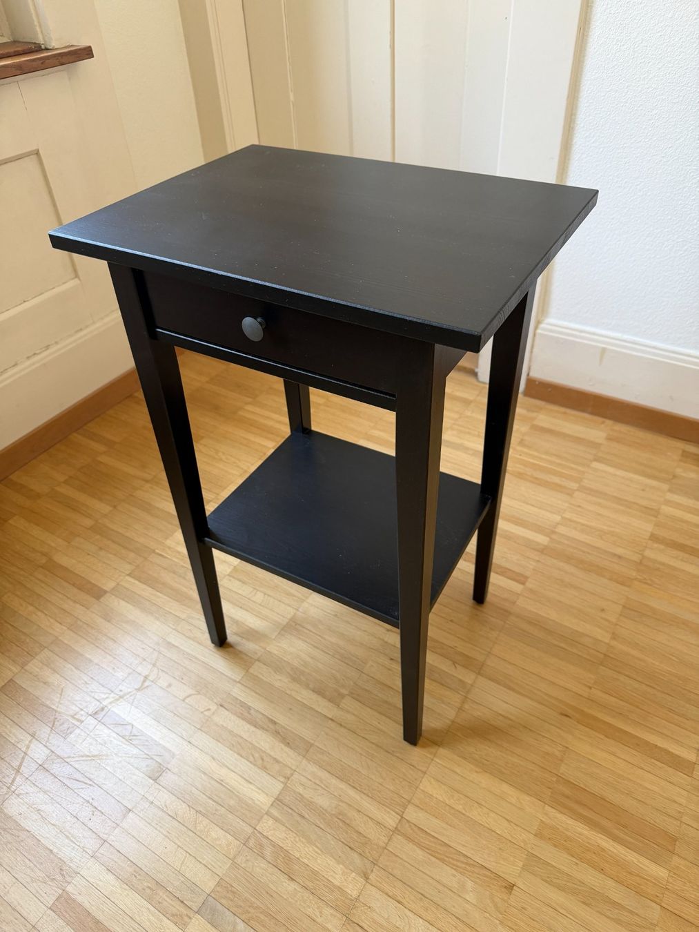 Ikea Comodini: Ikea Hemnes Nachttisch – Usato da St. Gallen venduto da tim_d892