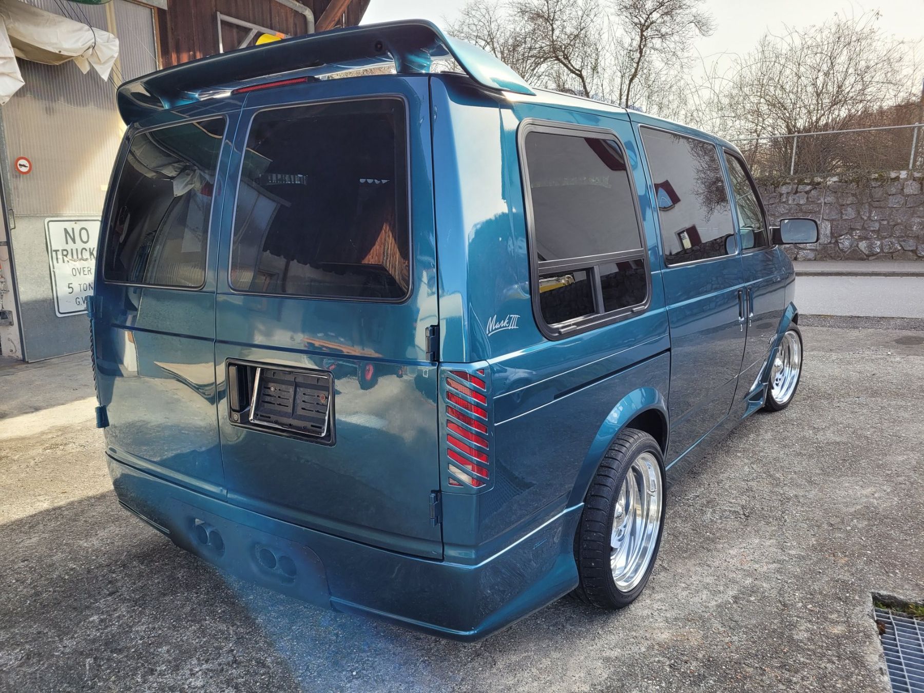 Chevrolet Automobili: Chevrolet Astro Van restauriert – Usato da Buchs SG venduto da Fordtorino 2