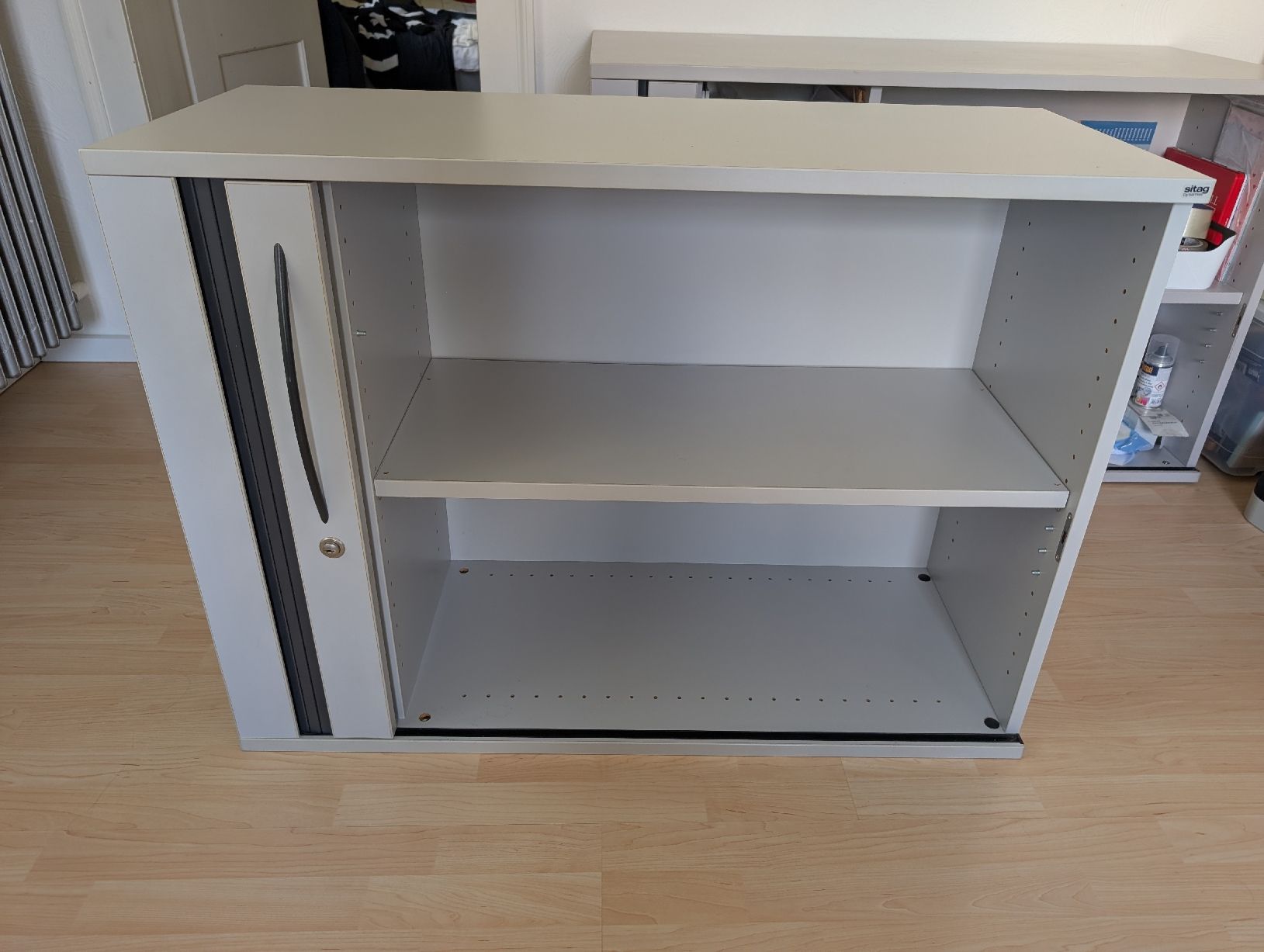 Armadi: Sitag Büromöbel / Lateralschrank – Usato da Ermatingen venduto da bullshitter