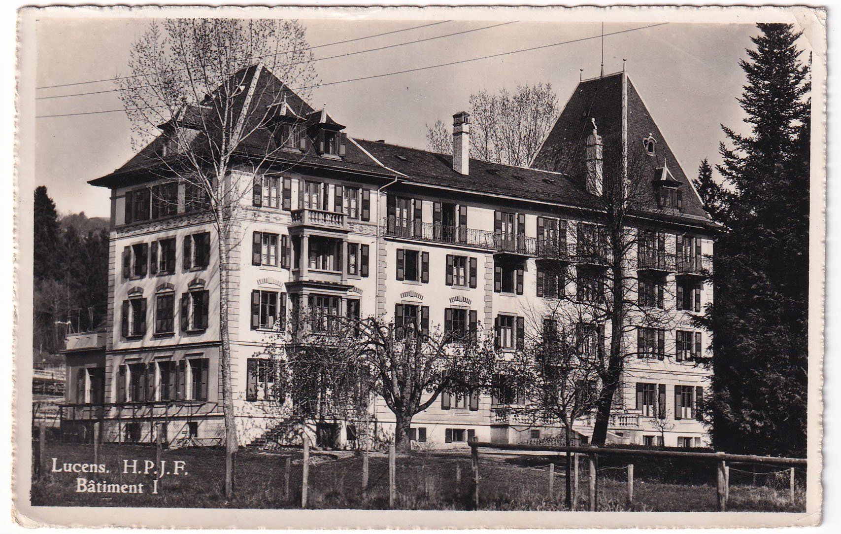Cartoline postali: Lucens H.P.J.F. Bâtiment I – Usato da Cormoret venduto da Pascalll2001