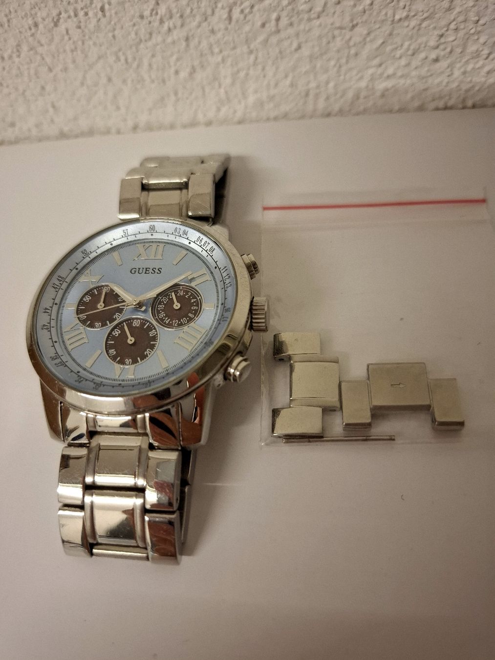 Guess Uhren: Guess Uhr Ice-Blue – Gebraucht aus Lupfig von nik_7sxm 1