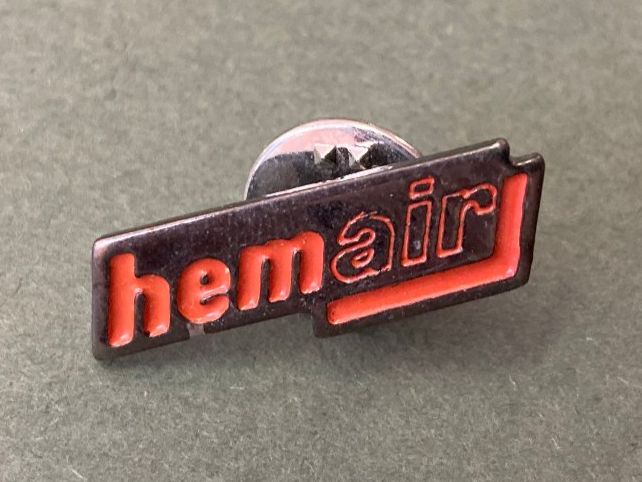 Placchette & Badge: Pin Hemair Luftkanalsysteme – Usato da Richterswil venduto da Nathan_adler
