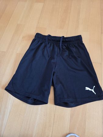 kurze Sporthose PUMA Grösse 128