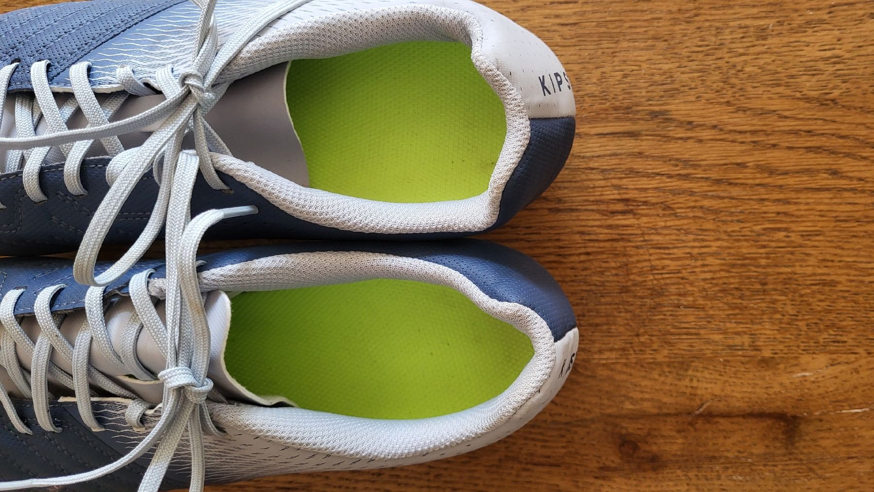 Decathlon Scarpe da uomo: Fussballschuhe – Usato da Bern venduto da Sarit 3