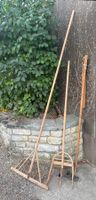Alte Landwirtschaftsgeräte Holz Rechen Gabel Set
