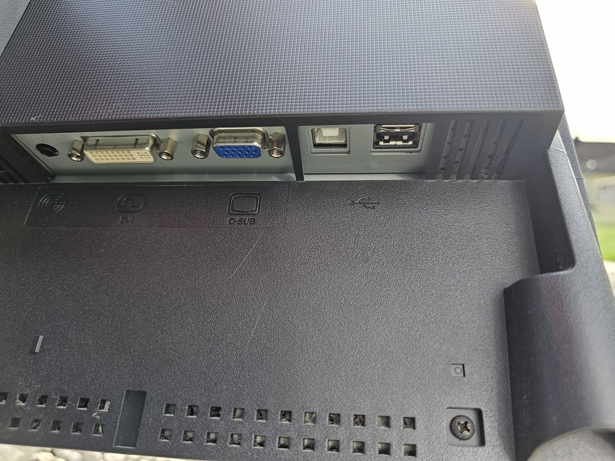 Eizo Monitore: Monitor 22 Zoll, Eizo FlexScan S2231W – Gebraucht aus Wilen b. Wil von carpediem25 3