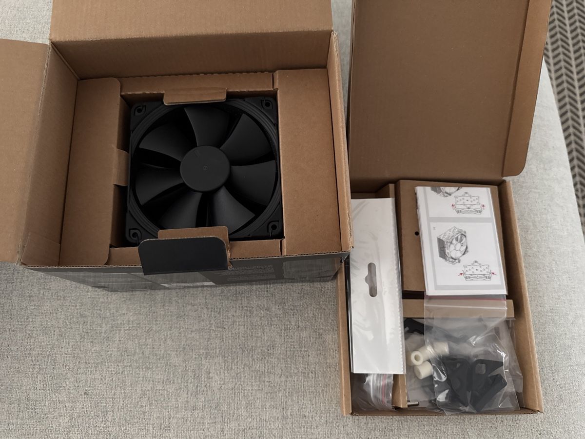 Noctua Componenti elettronici: Noctua NH-U12S chromax.black – Nuovo (secondo la descrizione) da Lenzburg venduto da nfvs 1