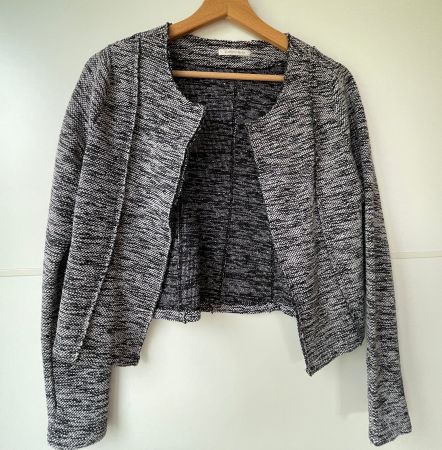 Kurze Strickjacke, Grösse XS