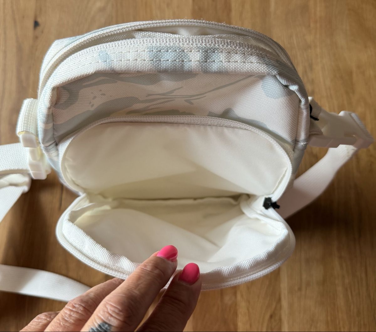 Nike Taschen: Umhängetasche NIKE – Gebraucht aus Vorderthal von Naja710 4