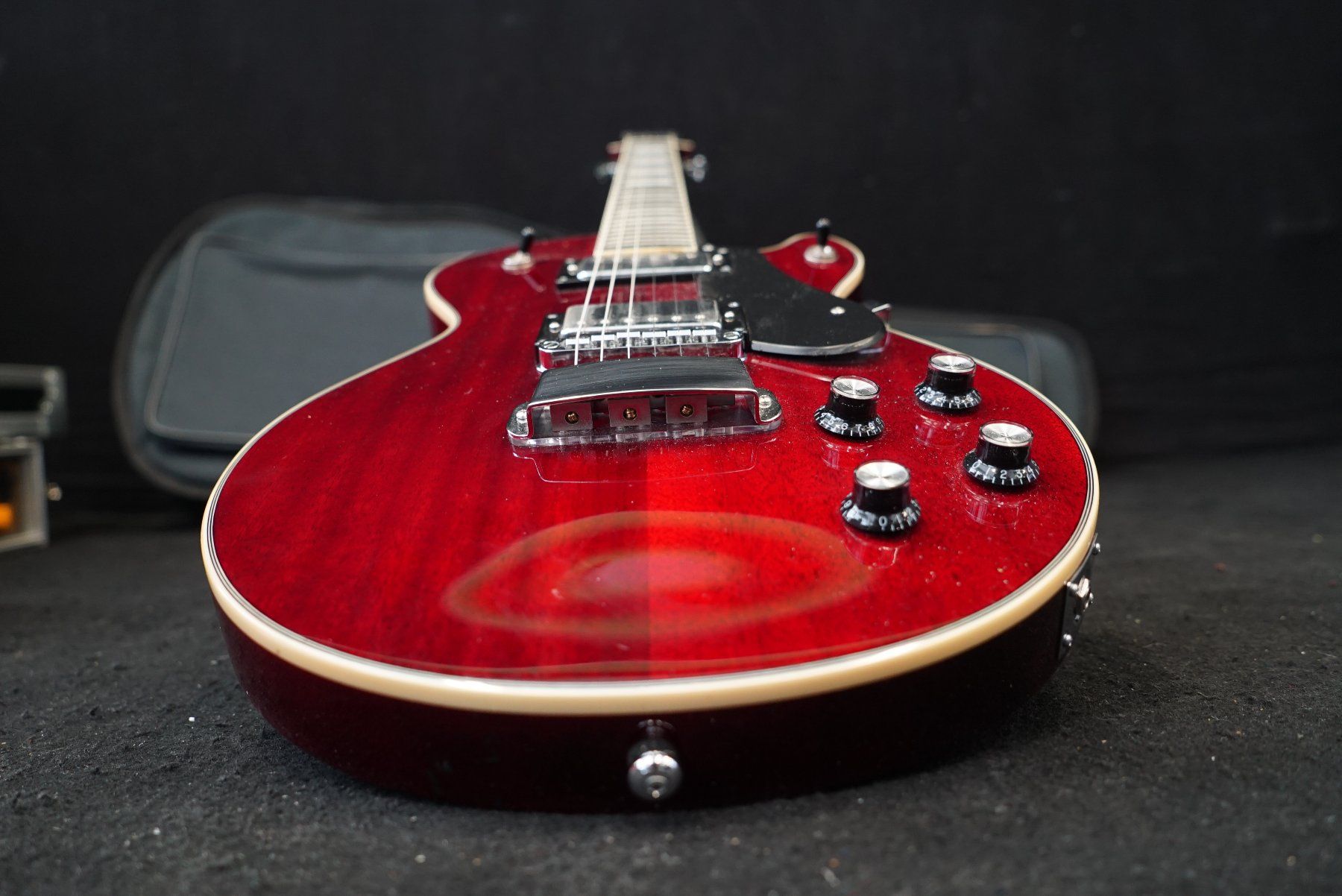 Hagström Strumenti musicali: Hagstrom Swede E-Gitarre mit Bag – Usato da Ortschwaben venduto da Musictrade 1