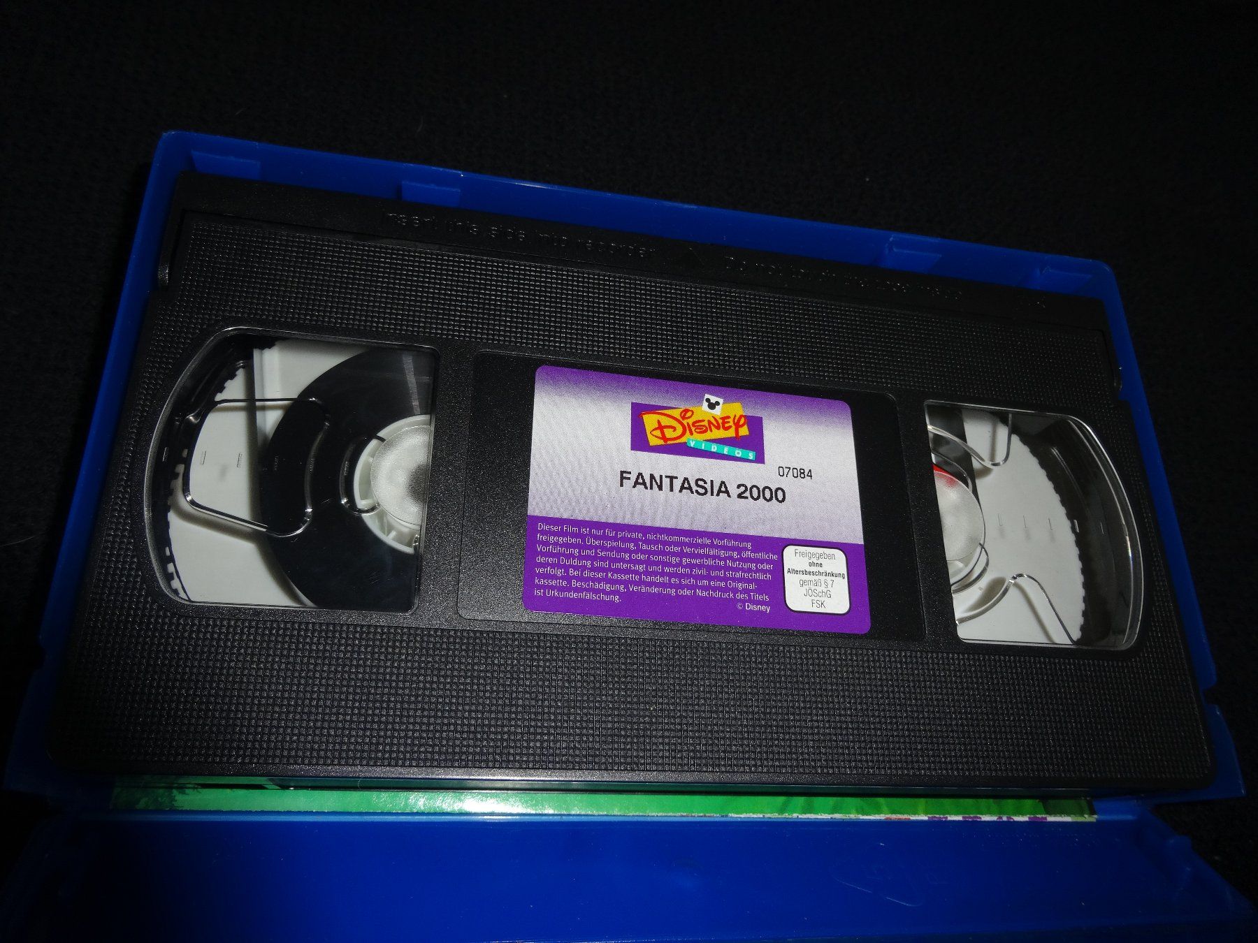 Tutti i VHS: Video Fantasia 2000 – Usato da Neerach venduto da jenny062 2