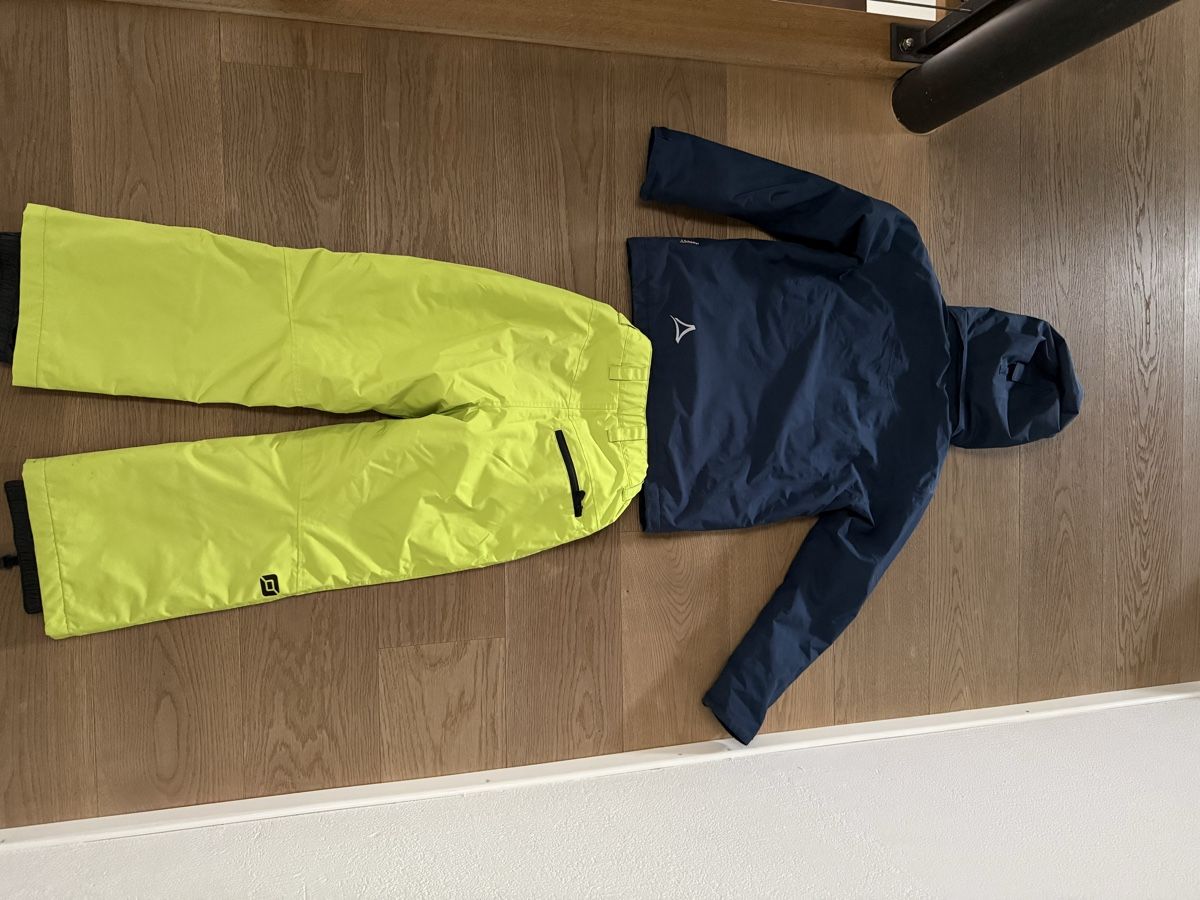 Completi: Ski Anzug – Usato da Langenthal venduto da Colonia87