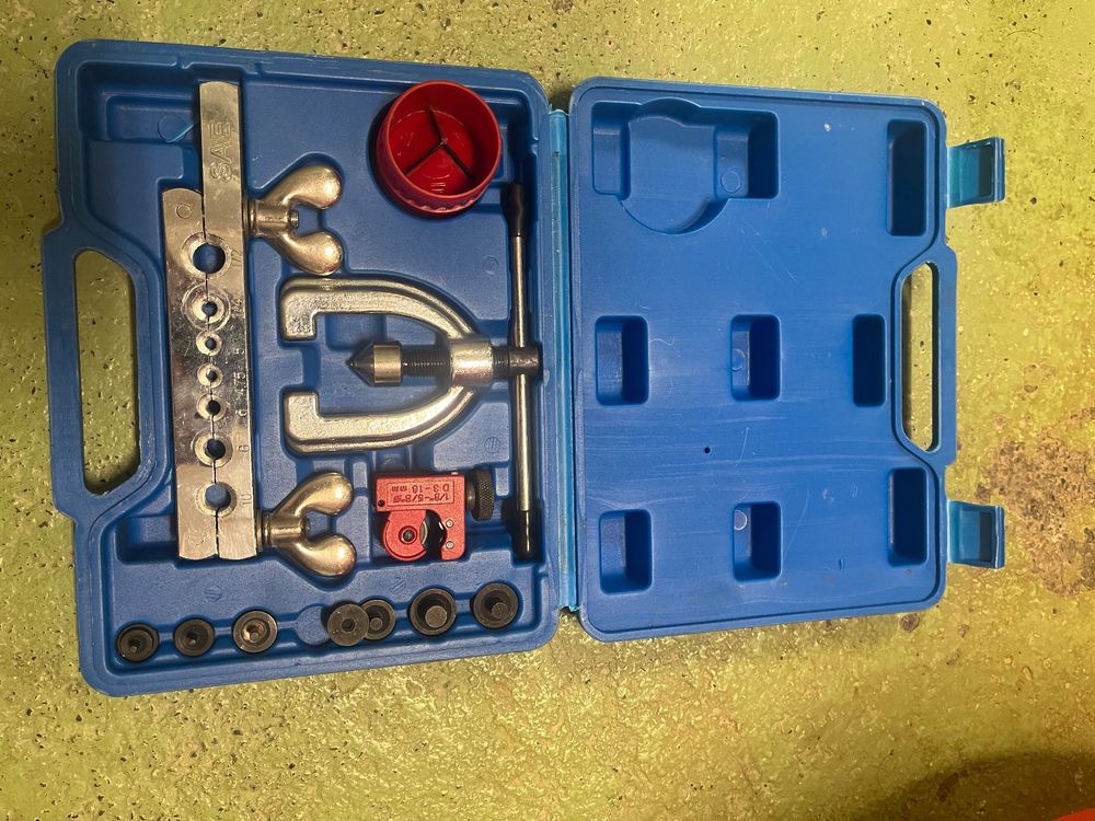 Bördelwerkzeug-Set Für Bremsleitungen - 5 Größen Inklusive Adapter