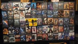 Lot de 737 DVDs + 16 BLU RAYs