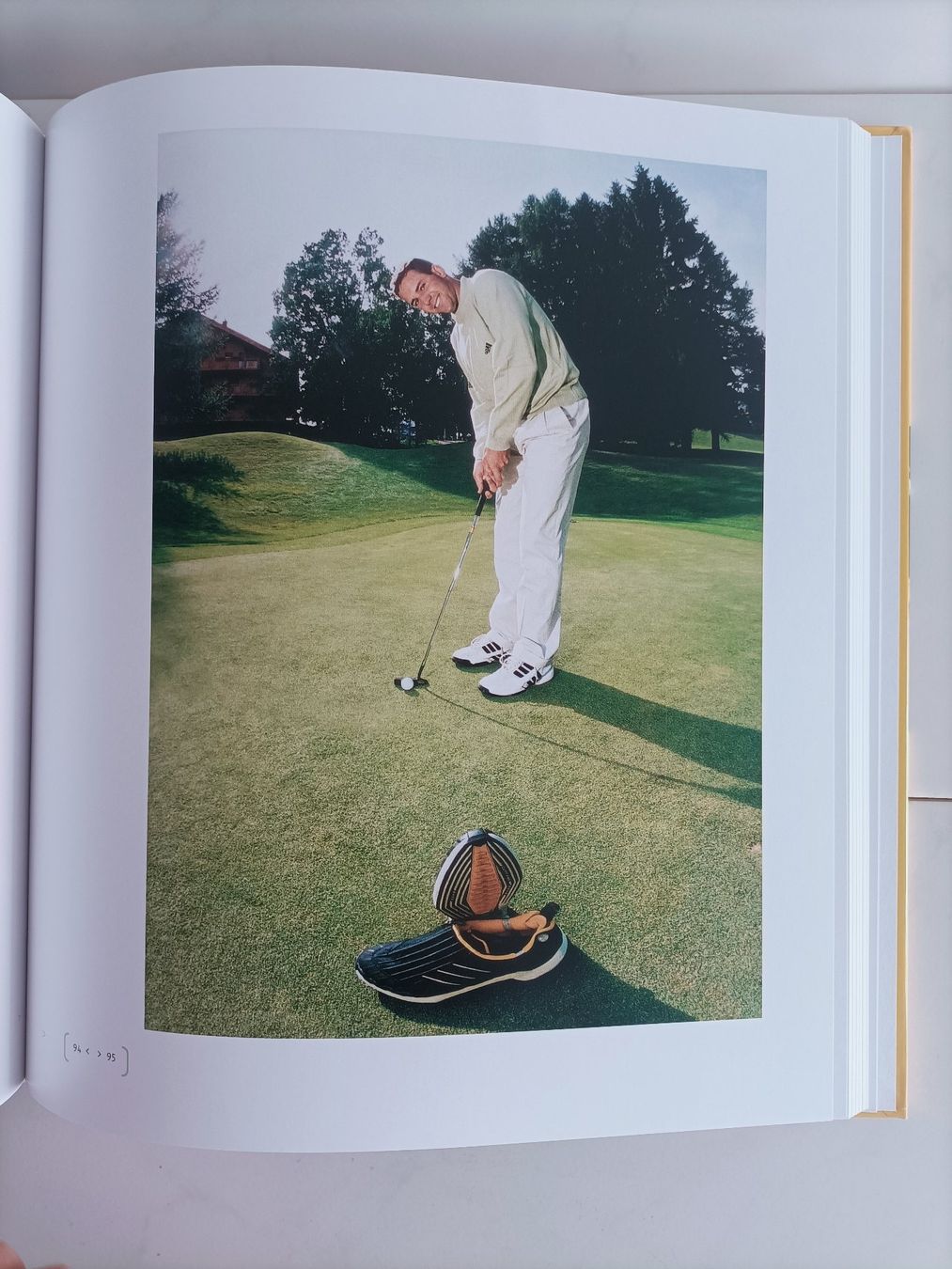 Libri: Tous en baskets / Georges-André Cretton - Gérard-Philippe Ma – Usato da crans montana venduto da AB3963 4