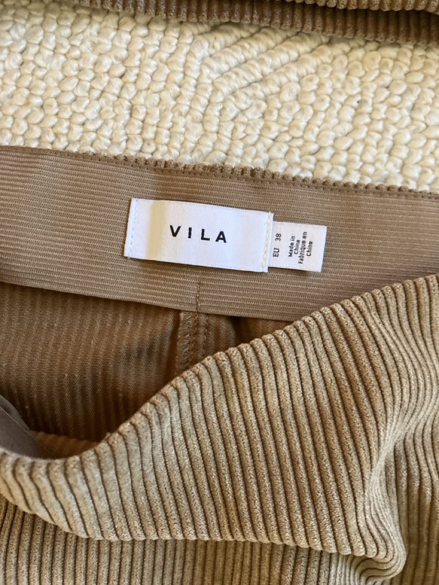 Lotti di vestiti: Rock und Blazer, Gr38 Cord – Usato da Weissbad venduto da Praxedis_P51 2