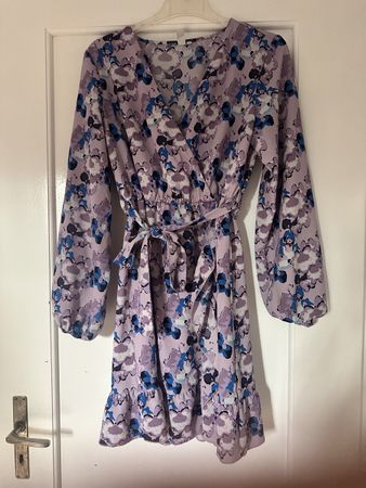 Sommerliches Kleid von QS by s.Oliver, Grösse 38 neu!