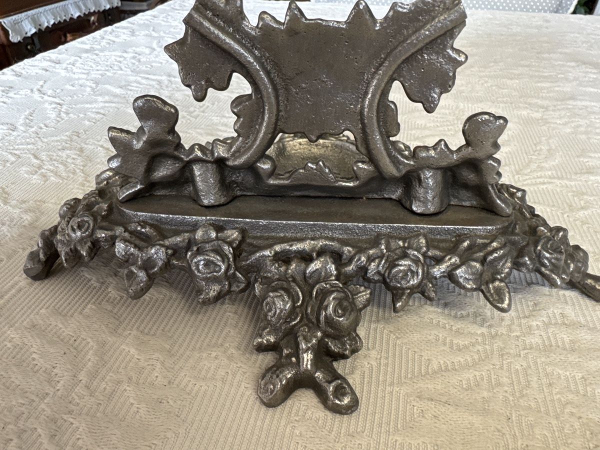 Tutte le decorazioni: Antiker Schmuck oder Krimskramsablage  Rosen-und Herzform – Usato da Gams venduto da ver_n7n9 2