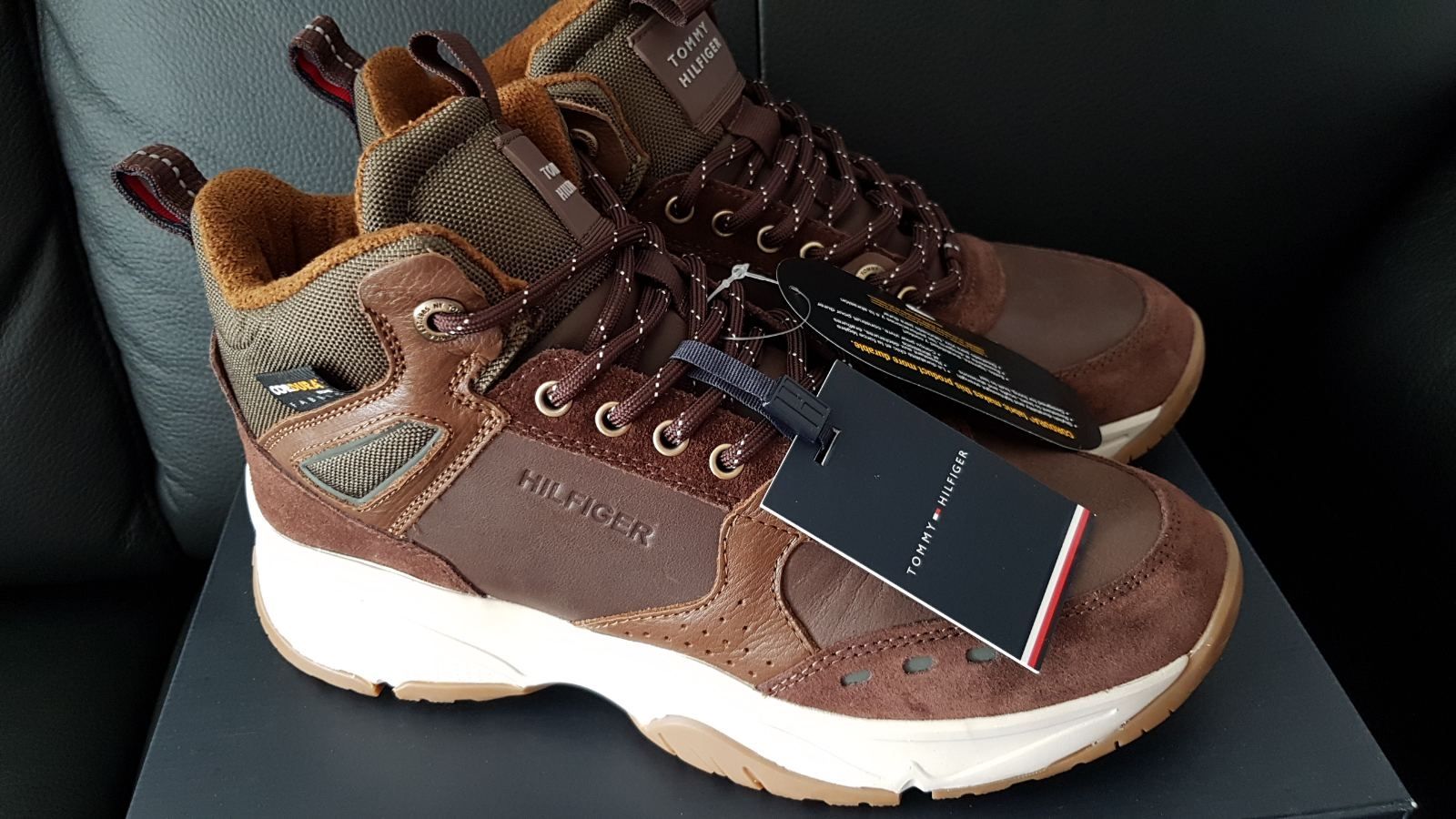 Tommy Hilfiger Scarpe da uomo: High Sneaker Boot Tommy Hilfiger Gr.41,Leder. – Nuovo e nell'imballaggio originale da Zürich venduto da ata_c8nh 3
