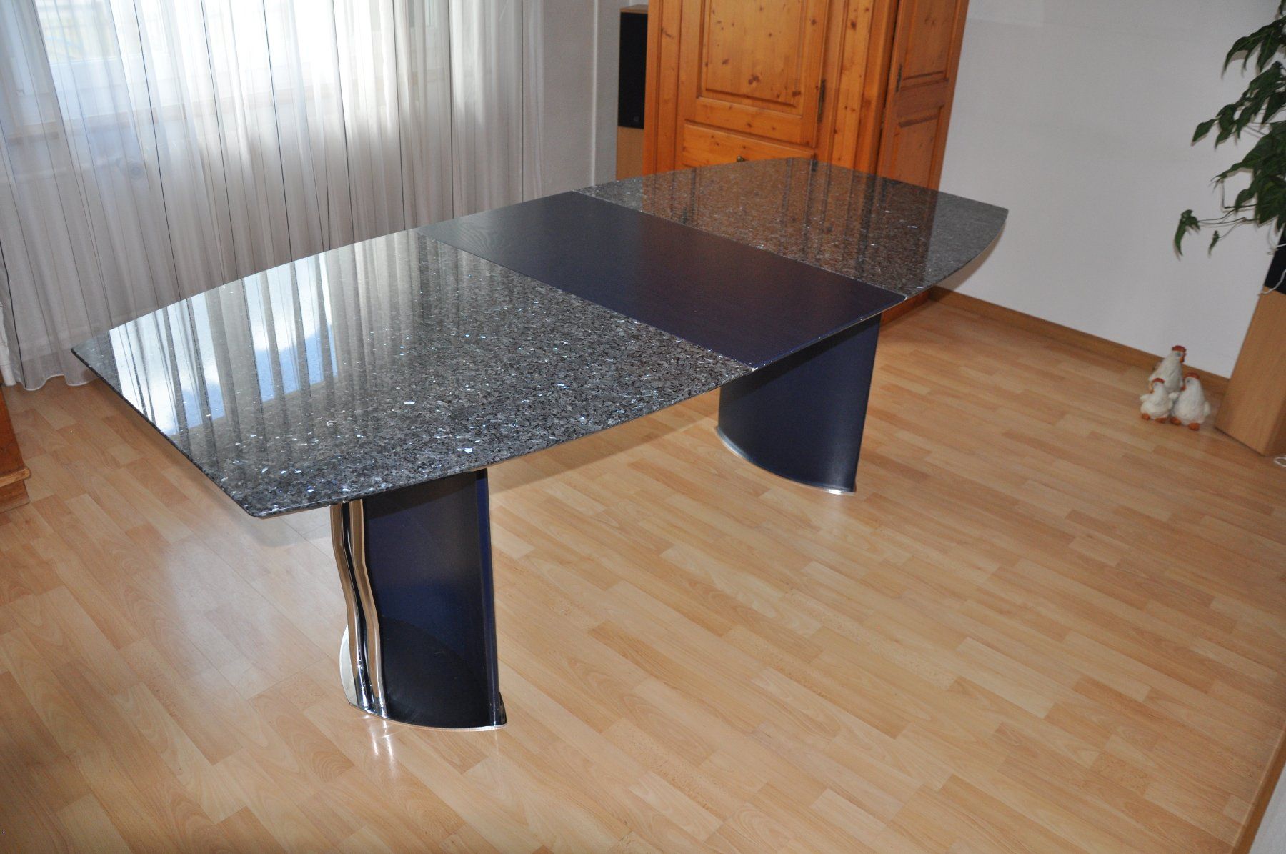 Tavoli: Auszugtisch Granit Labradur – Usato da Fulenbach venduto da Hsteinadler01
