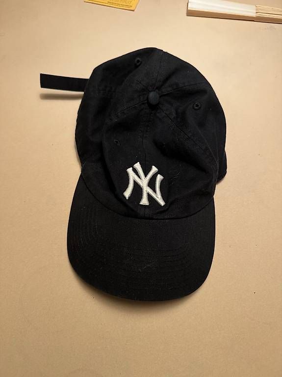 Hüte, Mützen & Caps: NY New York Yankees Baseball cap – Gebraucht aus Zürich von ter_k7kp