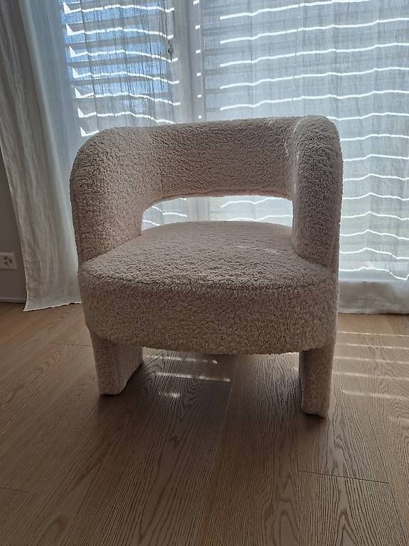 Poltrone: Teddy-/Bouclé-Sessel – Nuovo e nell'imballaggio originale da Wohlen AG venduto da nicolo08 1