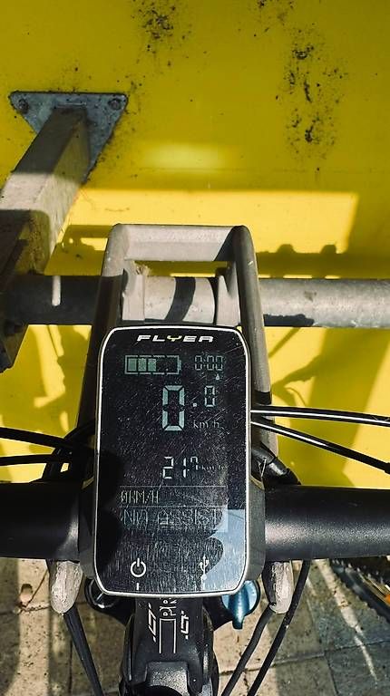 Velos: Top E-Bike Flyer TS new Generation 28" – Gebraucht aus Männedorf von red_qsk6 2