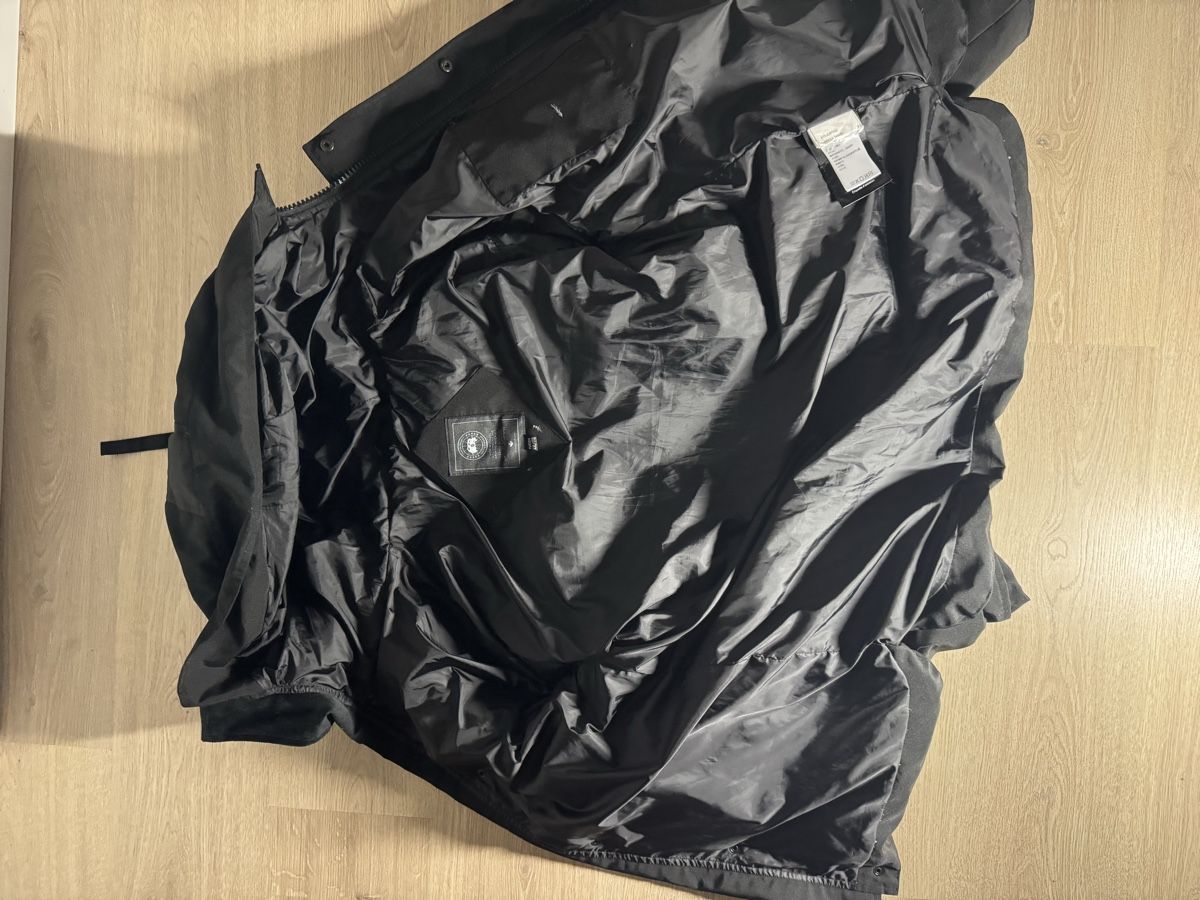 Mäntel: Veste Canada Goose noir – Neu (gemäss Beschreibung) aus Biel/Bienne von dre_kk2q 3