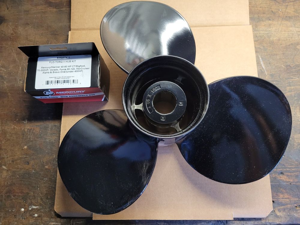 Mercury New OEM Black Max Propeller 9x10.5 Prop 48-828158A12 6hp 8hp 9 9hp 15hp