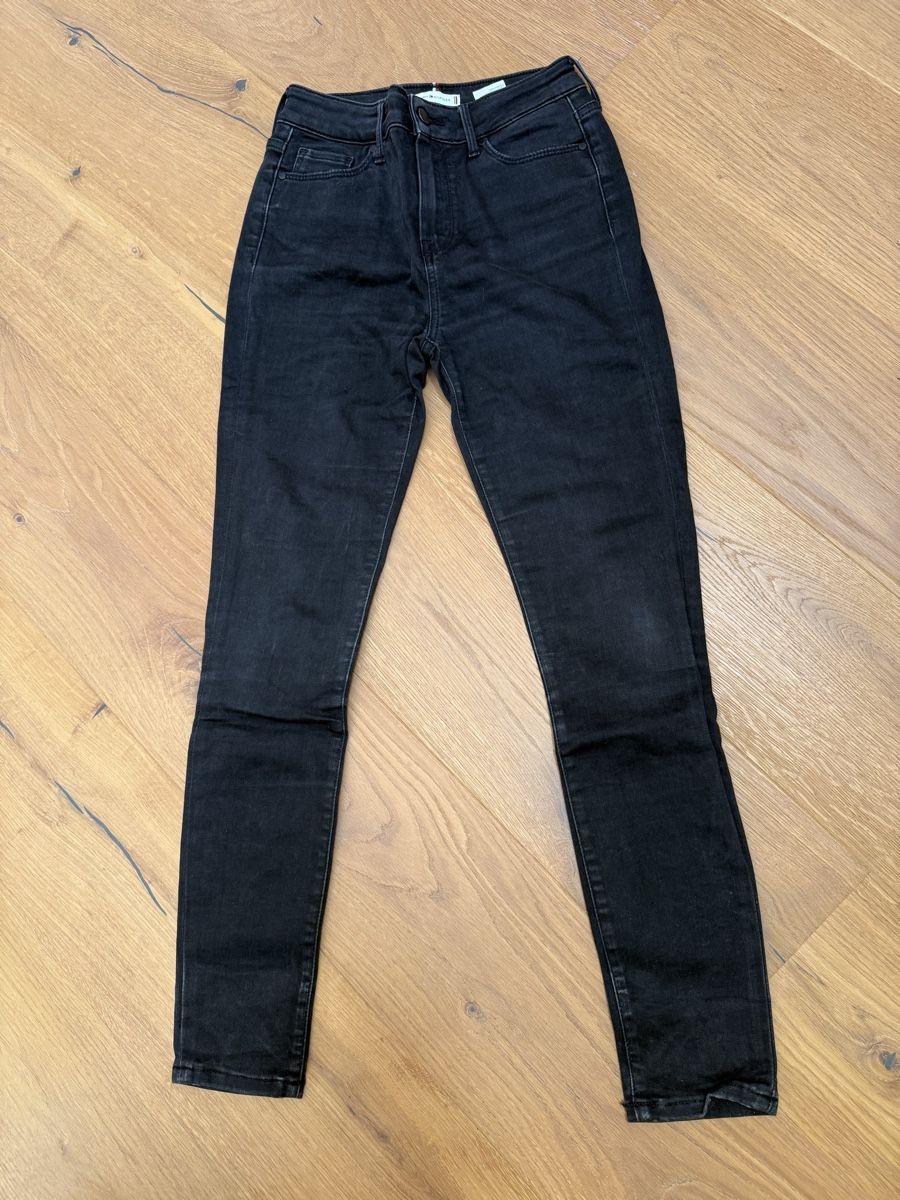 Tommy Hilfiger Jeans: Tommy Hilfiger Jeans, Grösse 26/30 – Usato da Lungern venduto da Blauhausfrau