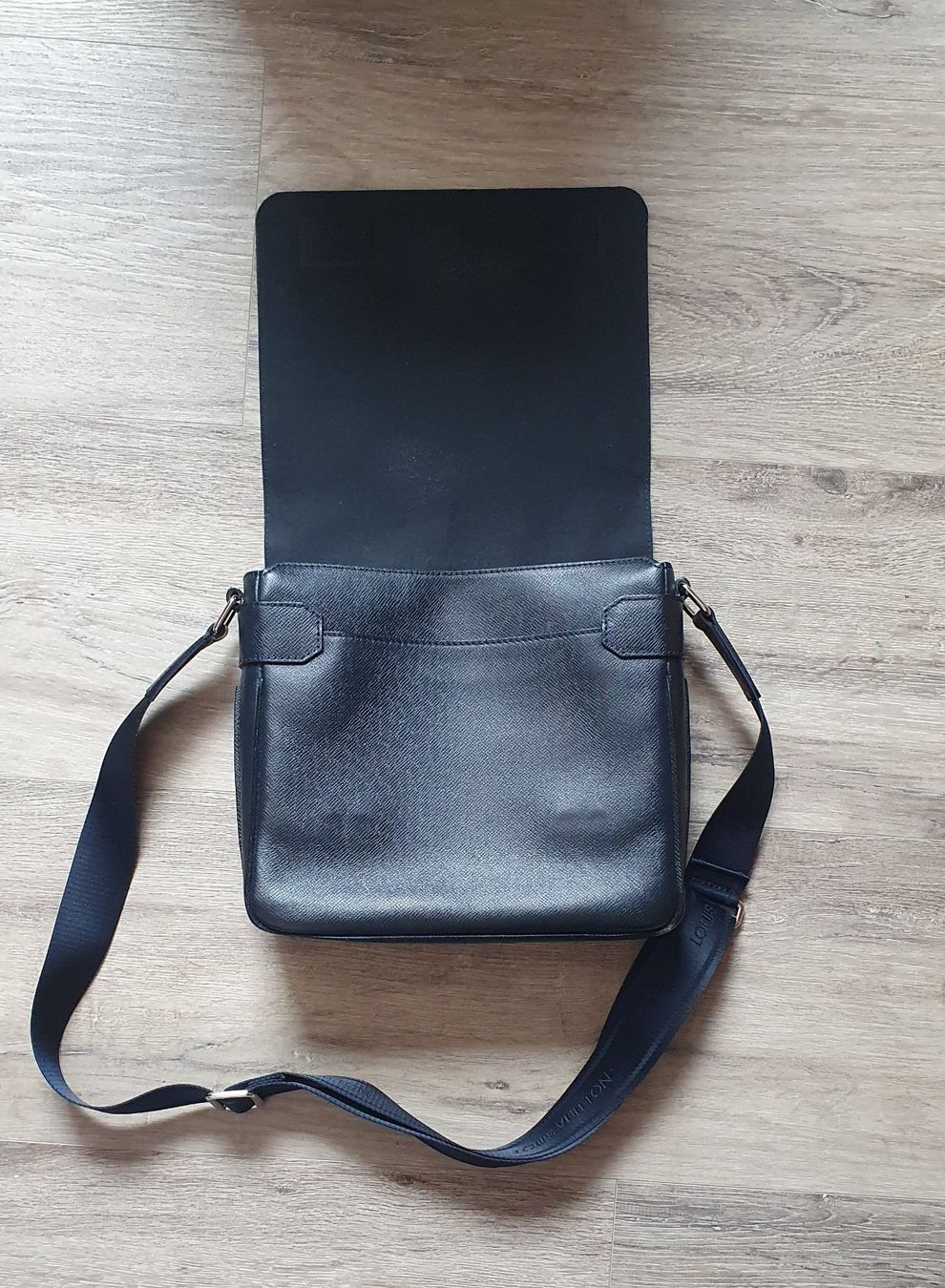 Louis Vuitton Sacs: Sac Louis Vuitton Messenger – D'occasion à Servion par meno999 3