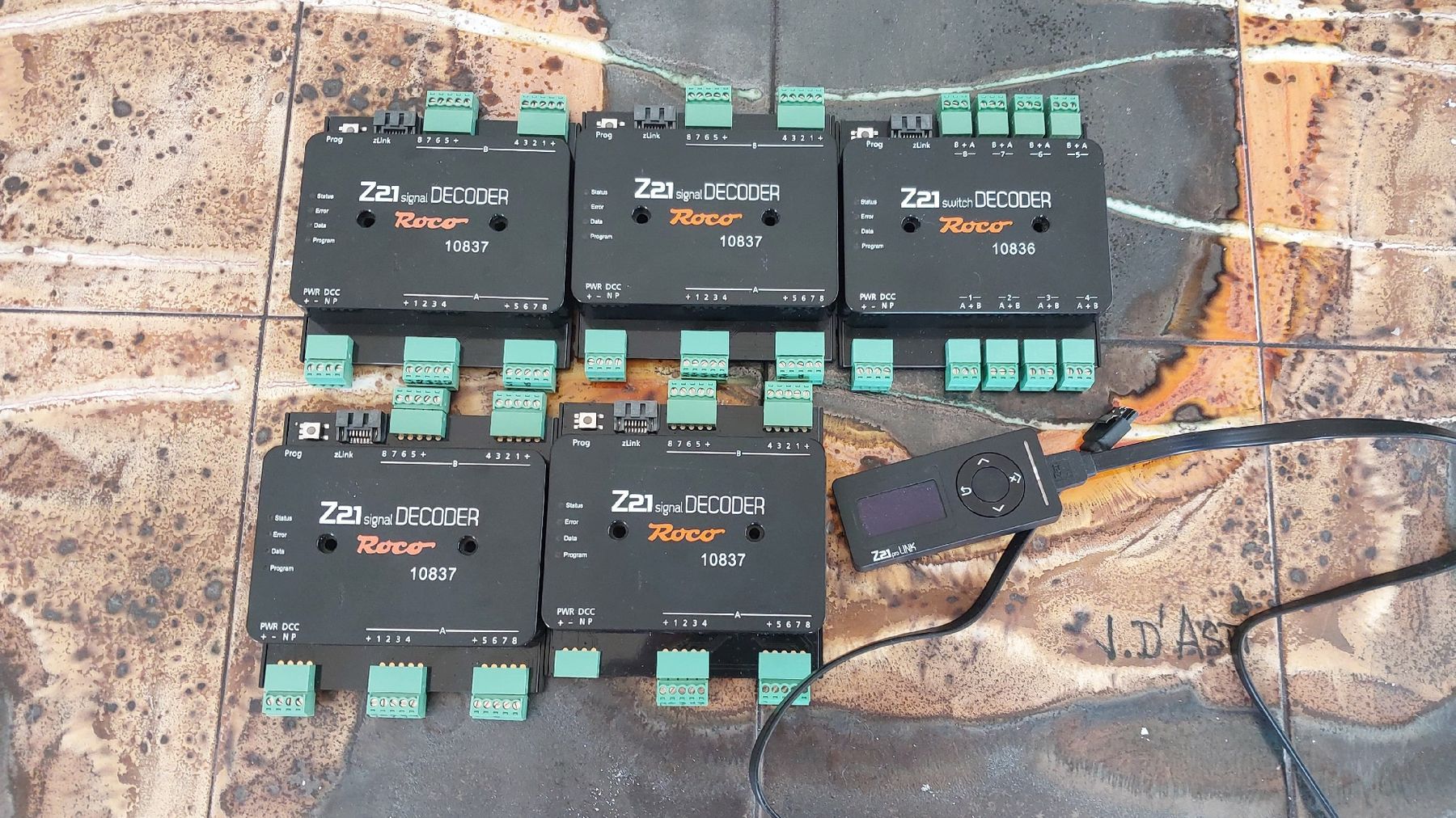 Roco Modellini di ferrovie: Roco Z21 Signal und Switchdecoder mit Linktool – Nuovo (secondo la descrizione) da Brügg BE venduto da Just_standing_here